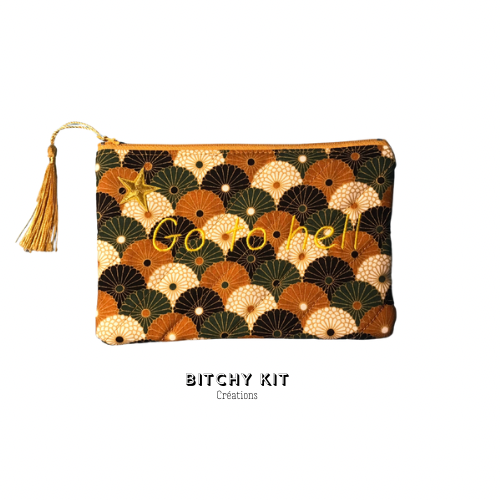 Trousse brodée Bitchy Kit